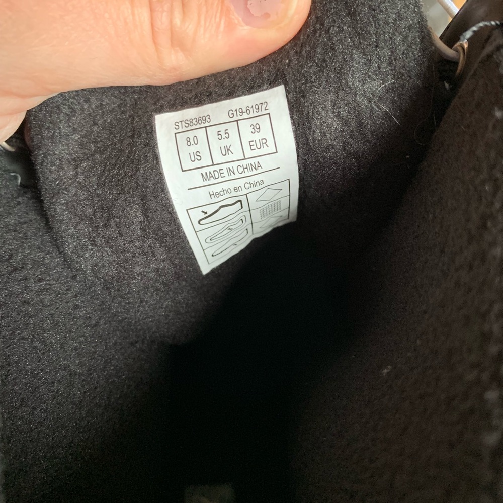 NWT size 8 Sperry duck boots! - Picture 8 of 8